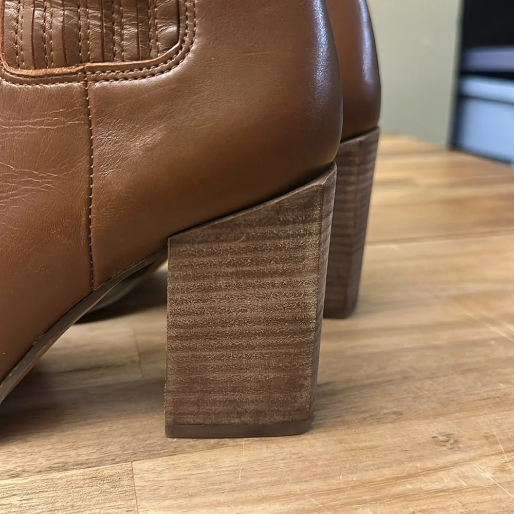 STEVE MADDEN Acton booties